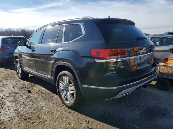 1V2NR2CA9JC543017 2018 VOLKSWAGEN ATLAS - Image 2