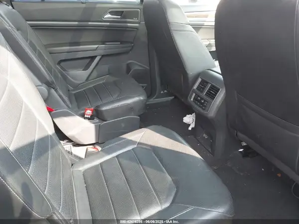 1V2NR2CA9JC563980 2018 VOLKSWAGEN ATLAS - Image 8