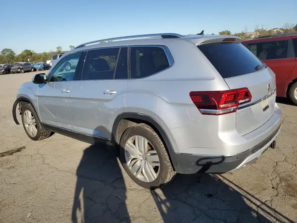 1V2NR2CAXJC513668 2018 VOLKSWAGEN ATLAS - Image 2