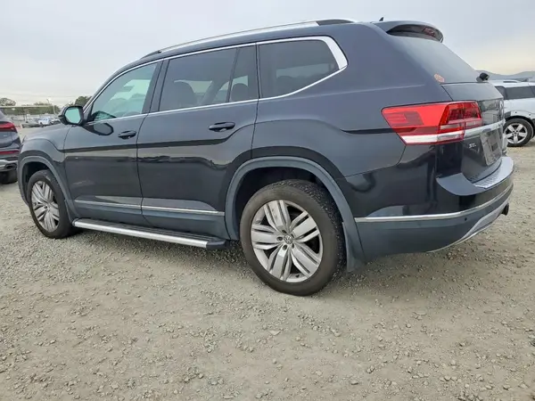 1V2NR2CAXJC535315 2018 VOLKSWAGEN ATLAS - Image 2