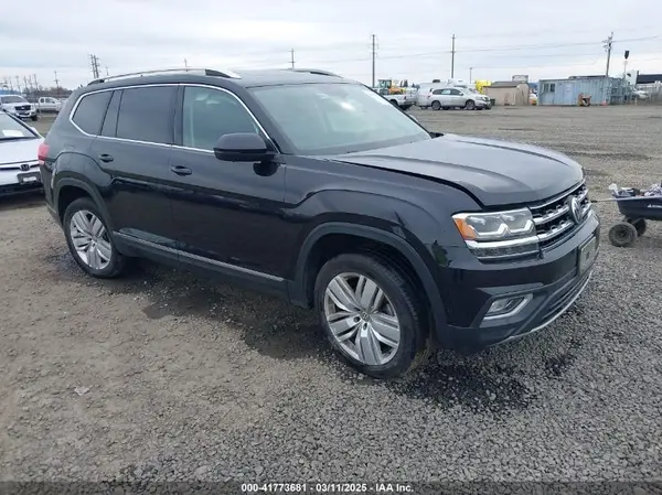 1V2NR2CAXJC554740 2018 VOLKSWAGEN ATLAS - Image 1