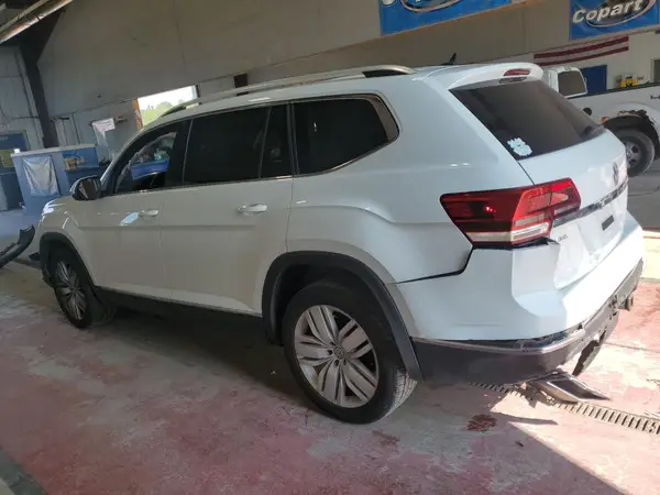 1V2NR2CAXJC565432 2018 VOLKSWAGEN ATLAS - Image 2