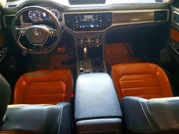 1V2NR2CAXJC588340 2018 VOLKSWAGEN ATLAS - Image 8