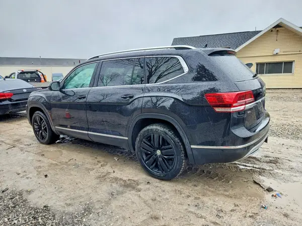 1V2NR2CAXKC583365 2019 VOLKSWAGEN ATLAS - Image 2