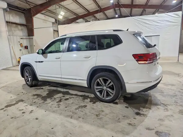 1V2PR2CA1JC538404 2018 VOLKSWAGEN ATLAS - Image 2