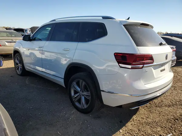 1V2PR2CA4JC573468 2018 VOLKSWAGEN ATLAS - Image 2