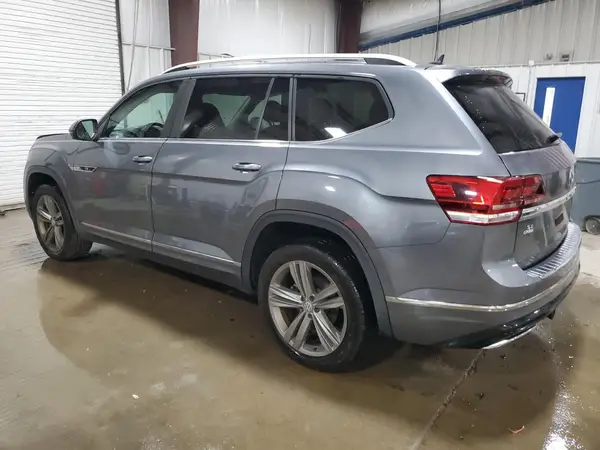 1V2PR2CA5JC576556 2018 VOLKSWAGEN ATLAS - Image 2