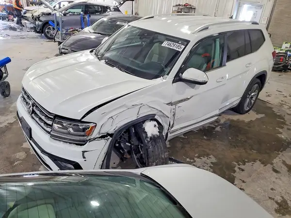 1V2PR2CA6JC530945 2018 VOLKSWAGEN ATLAS - Image 1