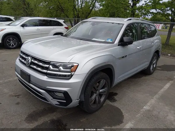 1V2PR2CA6JC556428 2018 VOLKSWAGEN ATLAS - Image 2