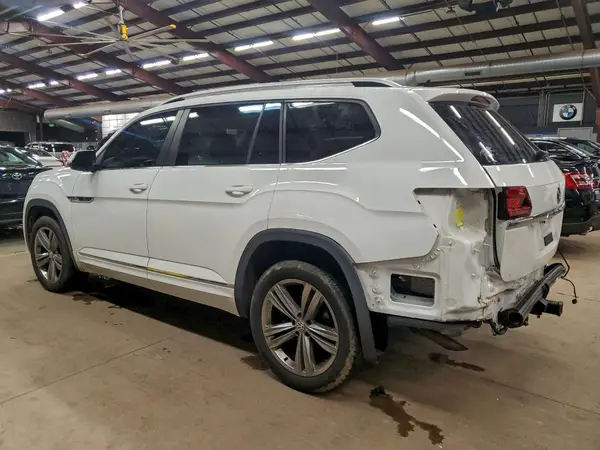 1V2PR2CA7JC581113 2018 VOLKSWAGEN ATLAS - Image 2