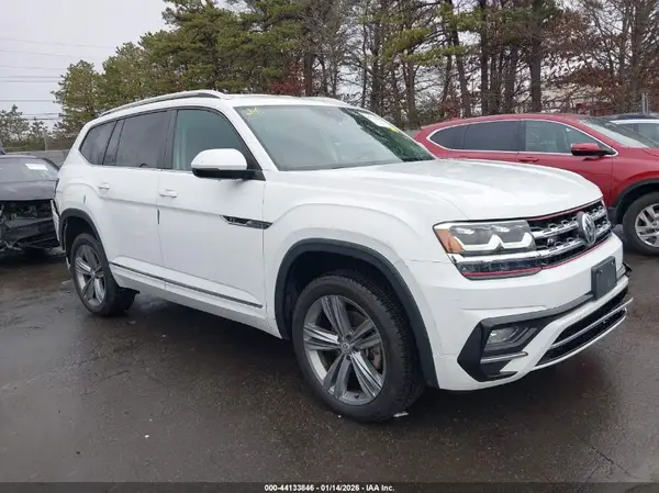 1V2PR2CA8JC553546 2018 VOLKSWAGEN ATLAS - Image 1