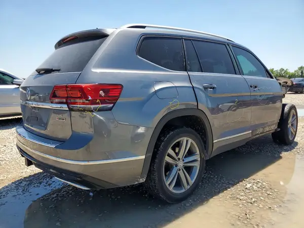 1V2PR2CA8JC581248 2018 VOLKSWAGEN ATLAS - Image 2