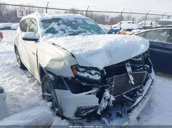 1V2PR2CA9JC560103 2018 VOLKSWAGEN ATLAS - Image 1