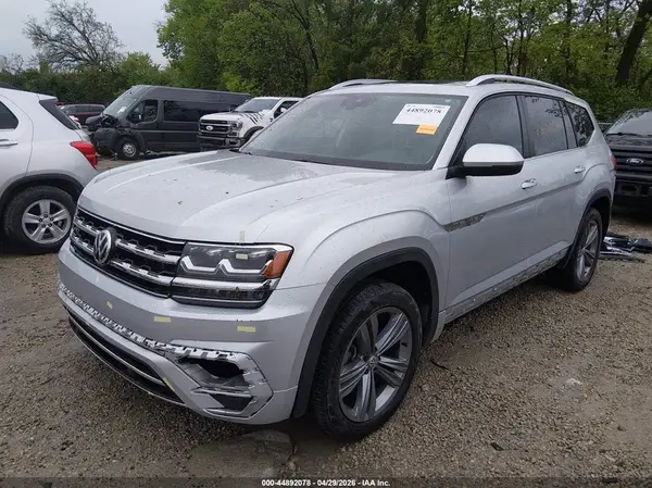 1V2RR2CA3JC557464 2018 VOLKSWAGEN ATLAS - Image 2