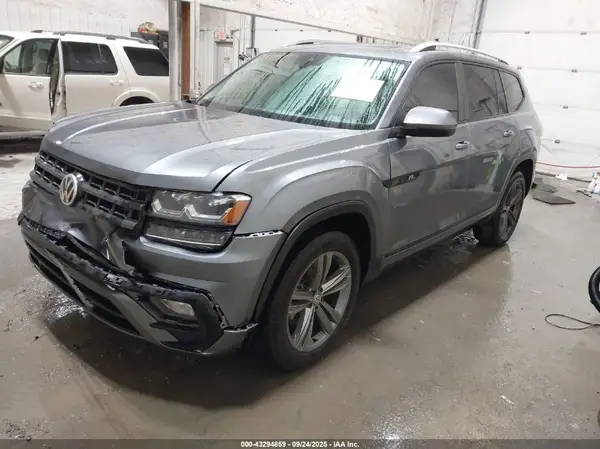 1V2RR2CA3JC569016 2018 VOLKSWAGEN ATLAS - Image 2