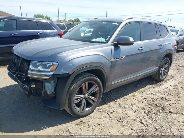 1V2RR2CA5JC590806 2018 VOLKSWAGEN ATLAS - Image 2