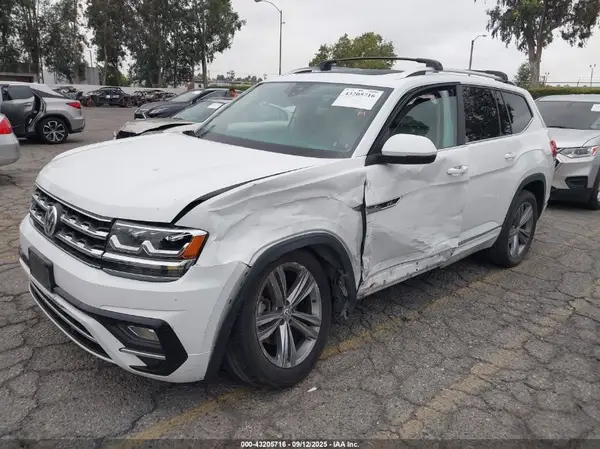 1V2RR2CA7JC523902 2018 VOLKSWAGEN ATLAS - Image 2