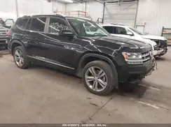 1V2RR2CAXJC548261 2018 VOLKSWAGEN ATLAS
