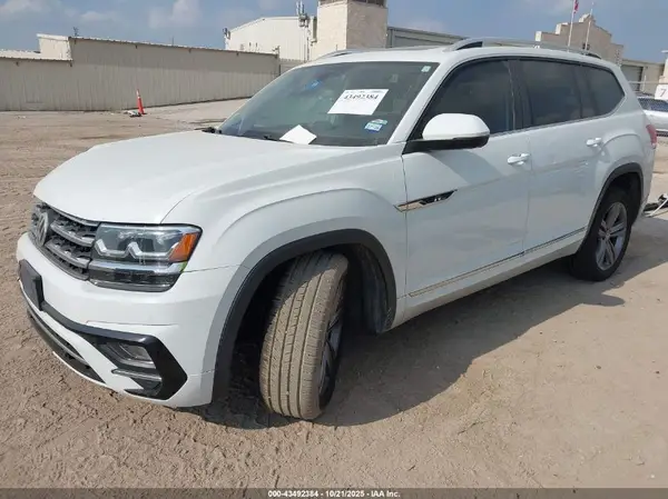1V2SR2CA0JC561196 2018 VOLKSWAGEN ATLAS - Image 2