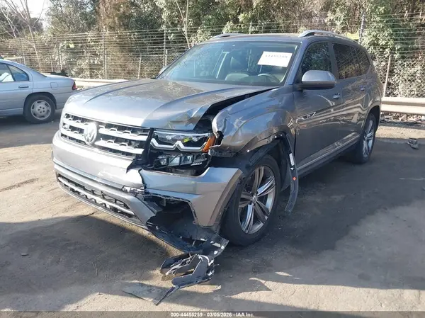 1V2SR2CA6JC596387 2018 VOLKSWAGEN ATLAS - Image 2