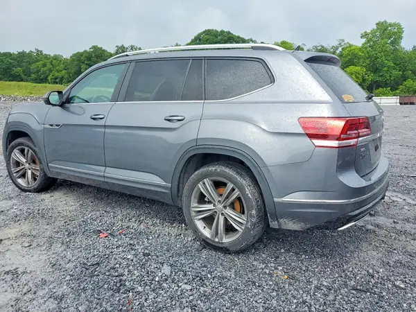 1V2SR2CA7JC559994 2018 VOLKSWAGEN ATLAS - Image 2