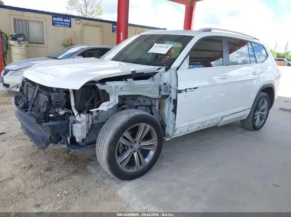 1V2SR2CA7JC561180 2018 VOLKSWAGEN ATLAS - Image 2