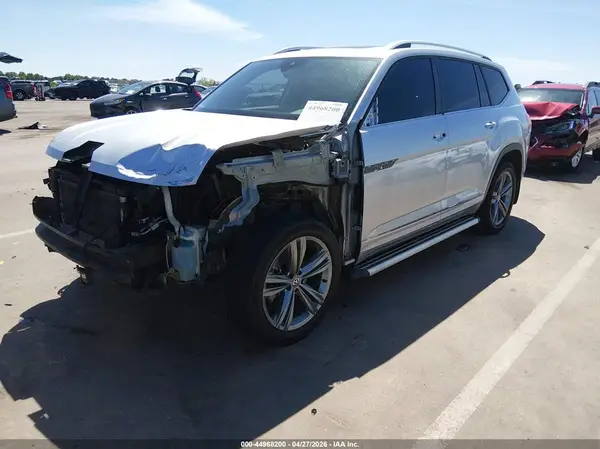 1V2SR2CA9JC586100 2018 VOLKSWAGEN ATLAS - Image 2