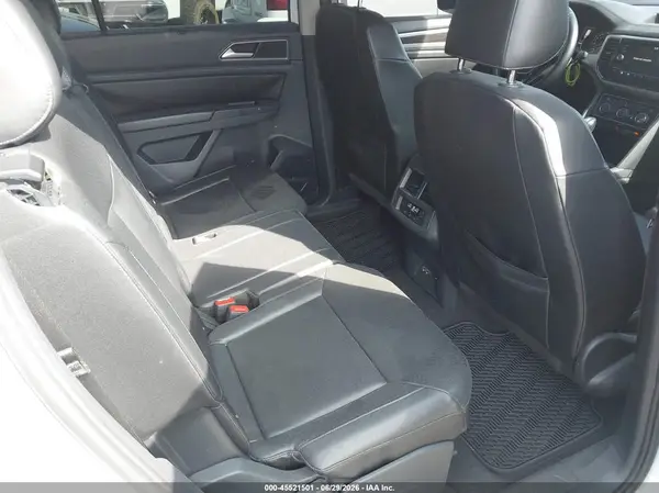 1V2SR2CAXJC585084 2018 VOLKSWAGEN ATLAS - Image 8