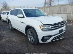 1V2TR2CA0JC555953 2018 VOLKSWAGEN ATLAS