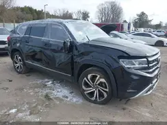 1V2TR2CA3MC557572 2021 VOLKSWAGEN ATLAS