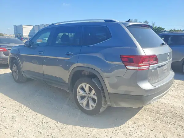 1V2UR2CA1KC540819 2019 VOLKSWAGEN ATLAS - Image 2