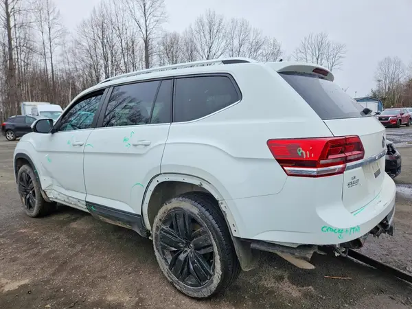 1V2UR2CA1KC609069 2019 VOLKSWAGEN ATLAS - Image 2