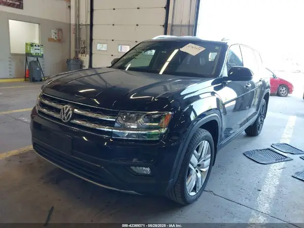 1V2UR2CA2KC515962 2019 VOLKSWAGEN ATLAS - Image 2