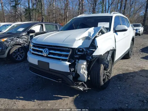 1V2UR2CA2KC529019 2019 VOLKSWAGEN ATLAS - Image 2