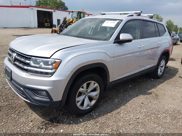 1V2UR2CA2KC565809 2019 VOLKSWAGEN ATLAS - Image 2