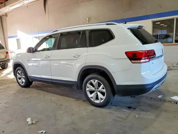 1V2UR2CA8KC555902 2019 VOLKSWAGEN ATLAS - Image 2