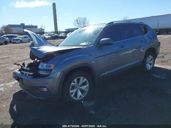 1V2UR2CA8KC559299 2019 VOLKSWAGEN ATLAS - Image 2