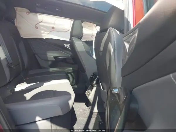 1V2VMPE82PC018198 2023 VOLKSWAGEN ID.4 - Image 8
