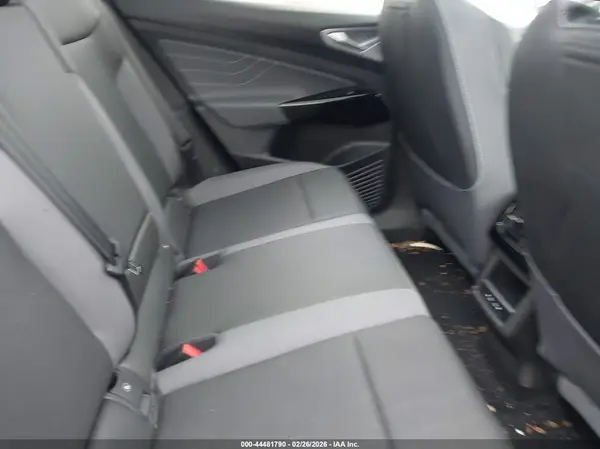 1V2VMPE83PC024088 2023 VOLKSWAGEN ID.4 - Image 8