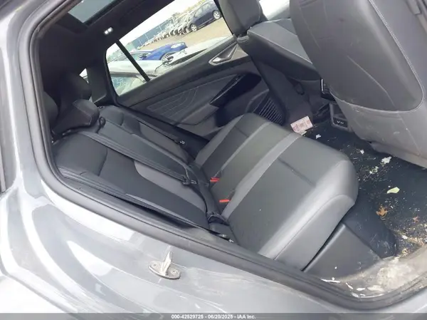 1V2VMPE85PC036338 2023 VOLKSWAGEN ID.4 - Image 8