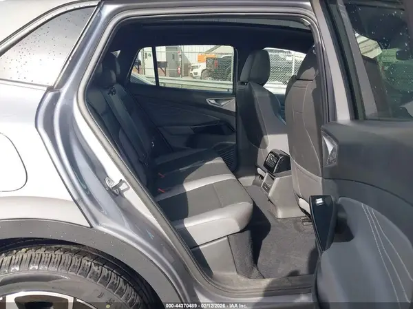 1V2VMPE85PC038011 2023 VOLKSWAGEN ID.4 - Image 8