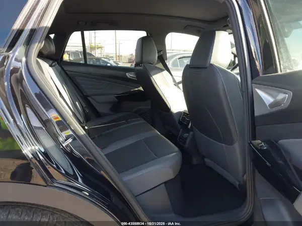 1V2VMPE87PC041718 2023 VOLKSWAGEN ID.4 - Image 8