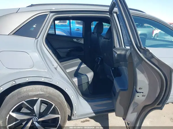 1V2VMPE87PC055604 2023 VOLKSWAGEN ID.4 - Image 8