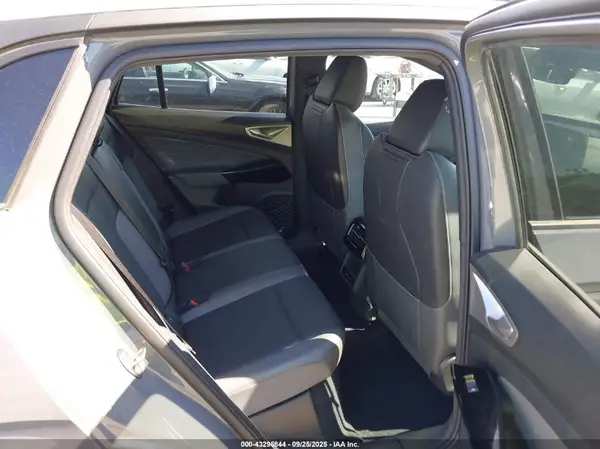 1V2VMPE88PC026001 2023 VOLKSWAGEN ID.4 - Image 8