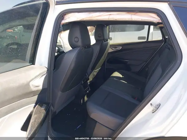 1V2VMPE88PC033613 2023 VOLKSWAGEN ID.4 - Image 8