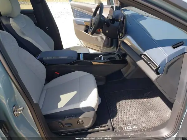 1V2VRPE81RC024465 2024 VOLKSWAGEN ID.4 - Image 8