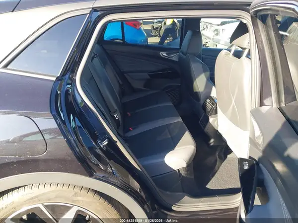 1V2VRPE82RC007156 2024 VOLKSWAGEN ID.4 - Image 8