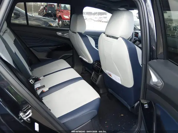 1V2VRPE82SC009754 2025 VOLKSWAGEN ID.4 - Image 8