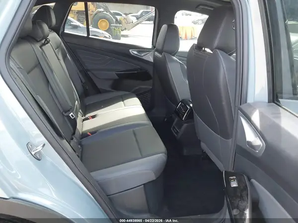 1V2VRPE83SC003610 2025 VOLKSWAGEN ID.4 - Image 8