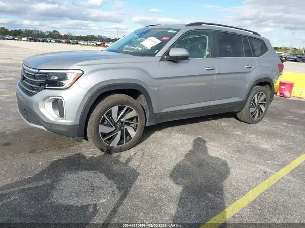 1V2WR2CA1SC576096 2025 VOLKSWAGEN ATLAS - Image 2